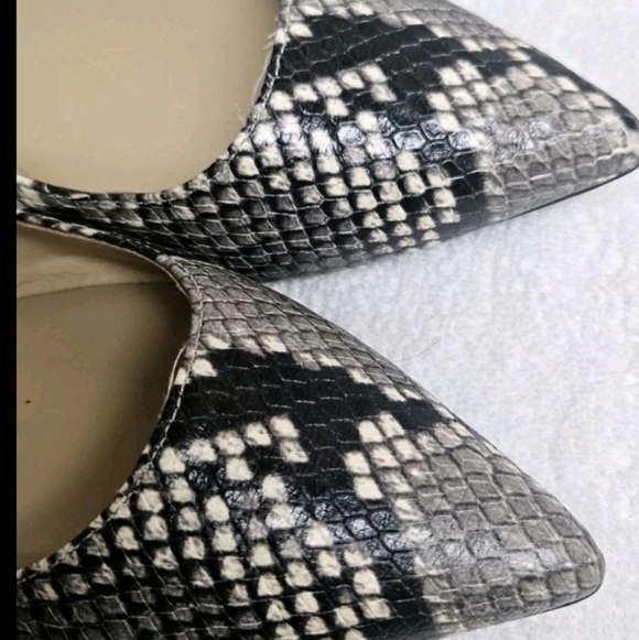 MICHAEL KORS Arianna Pointed Toe Snake Print Leather Flats Shoes Size 6M - Picture 2 of 7